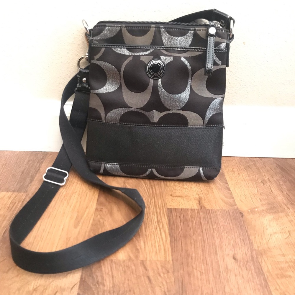 COACH Kitt Crossbody Messenger bag